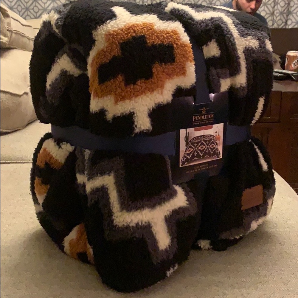 Pendleton King Blanket